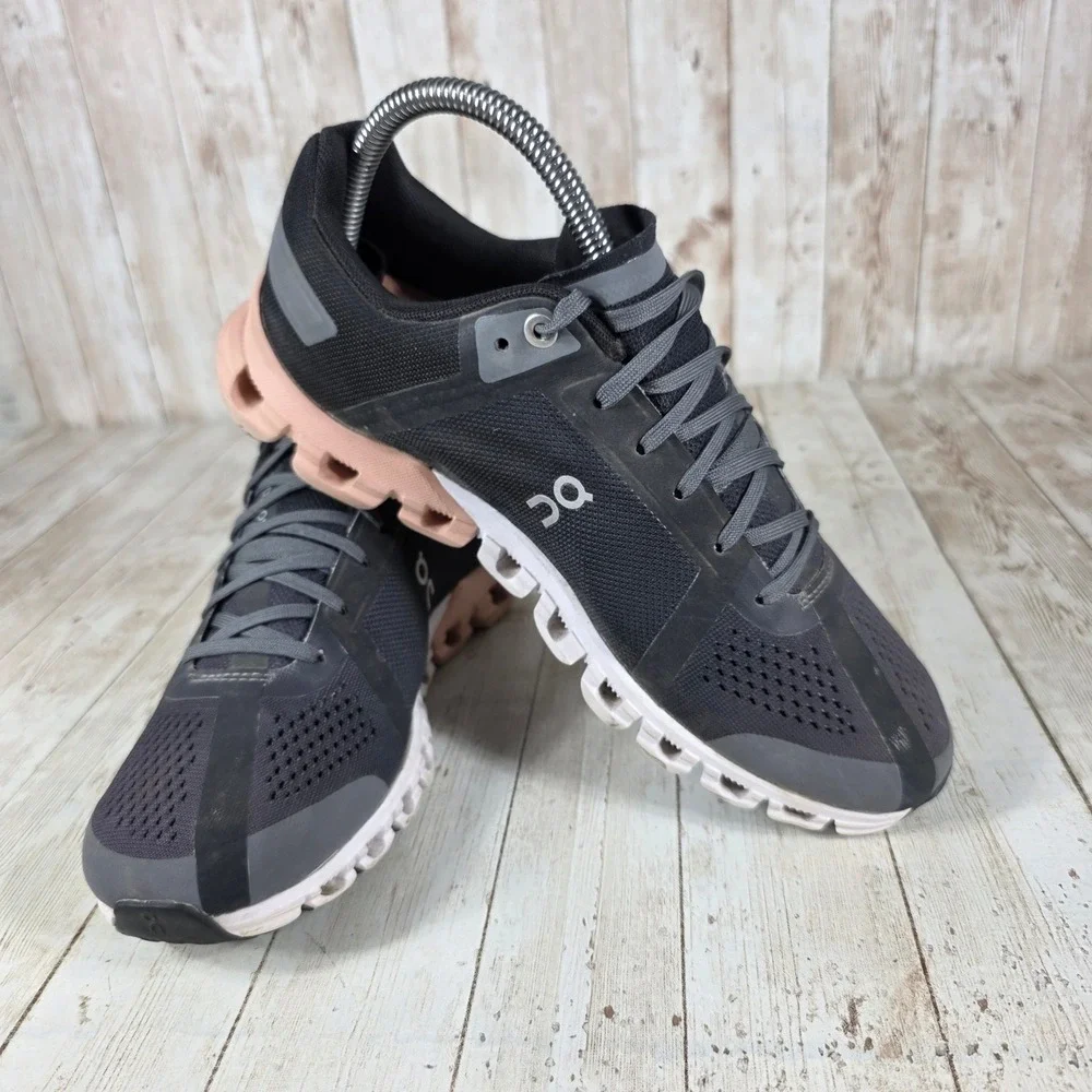 On Running Cloud Women's Running Shoes Sneakers Black Pink Size 7.5 - Picture 6 of 8